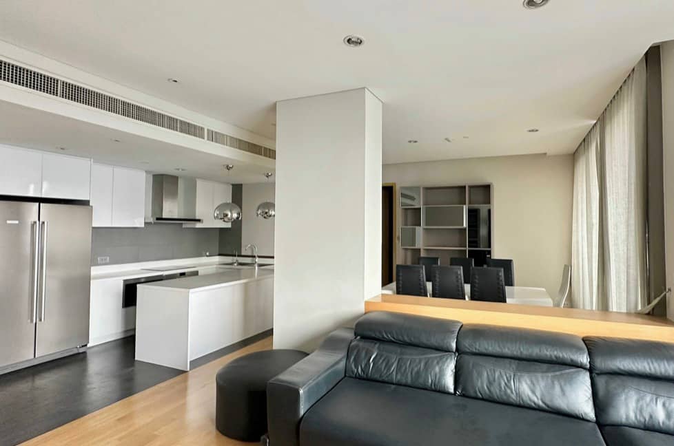 Aequa Sukhumvit 49: living room