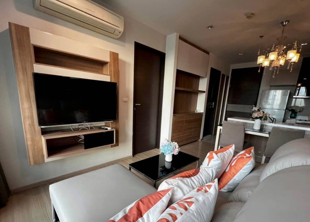 Rhythm Sathorn, living room published on the PropertyScout card