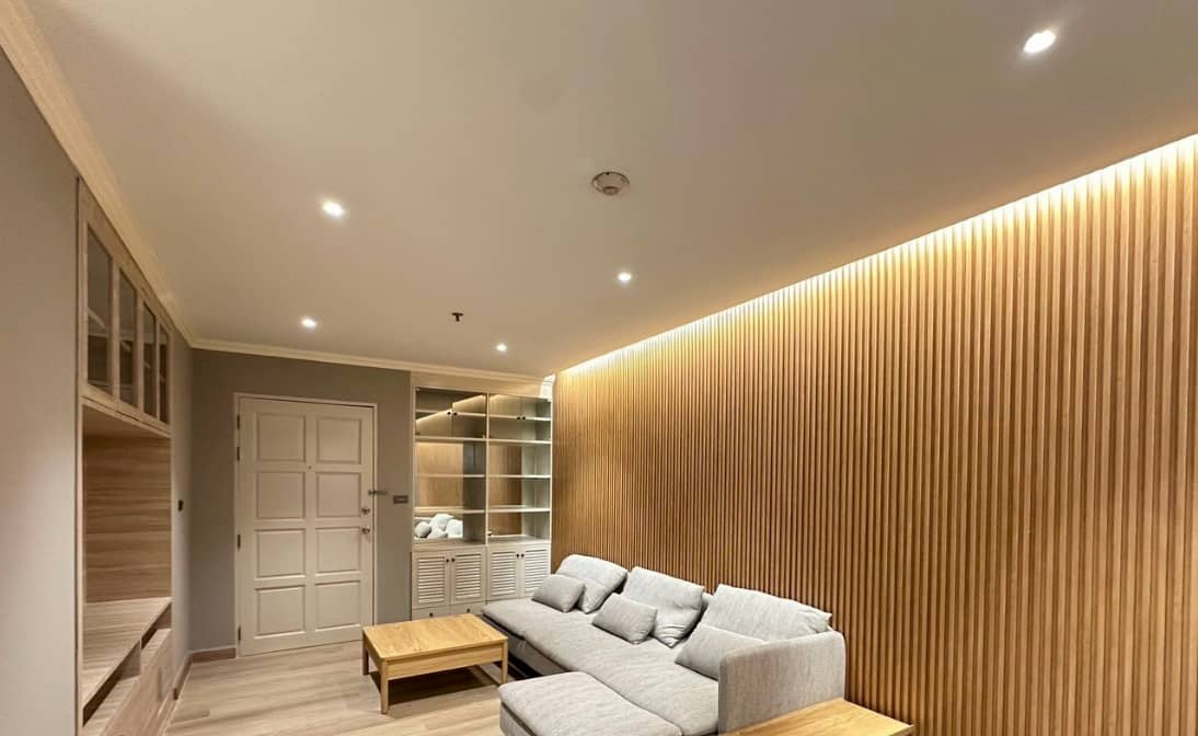 Baan Suanpetch, living room published on the PropertyScout card
