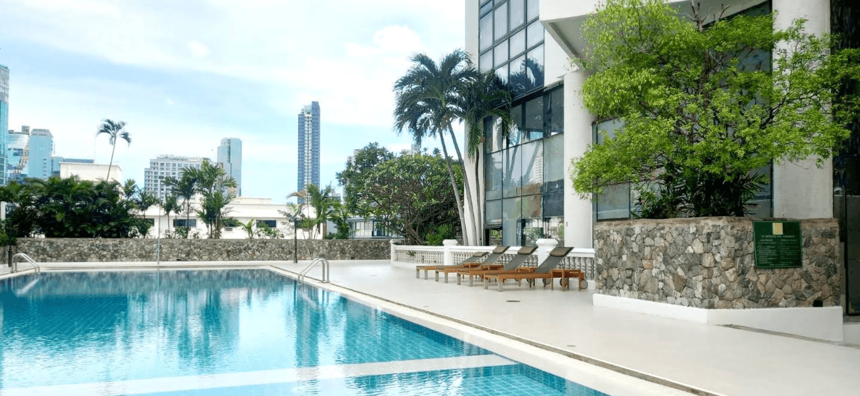 The Waterford Park Sukhumvit 53: building, view 3