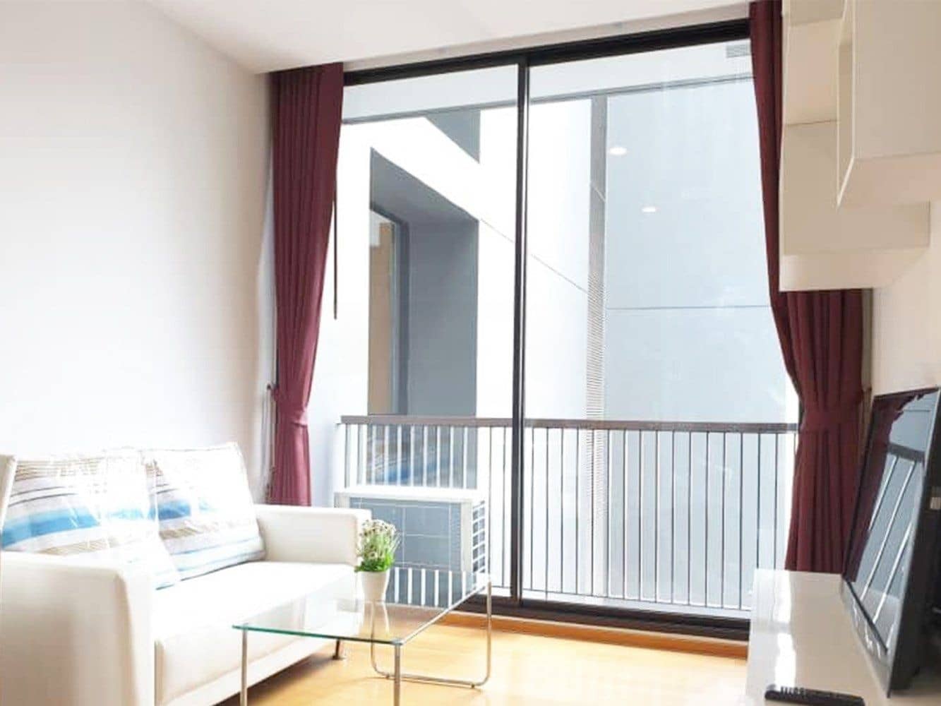 Noble Revo Silom, living room published on the PropertyScout card