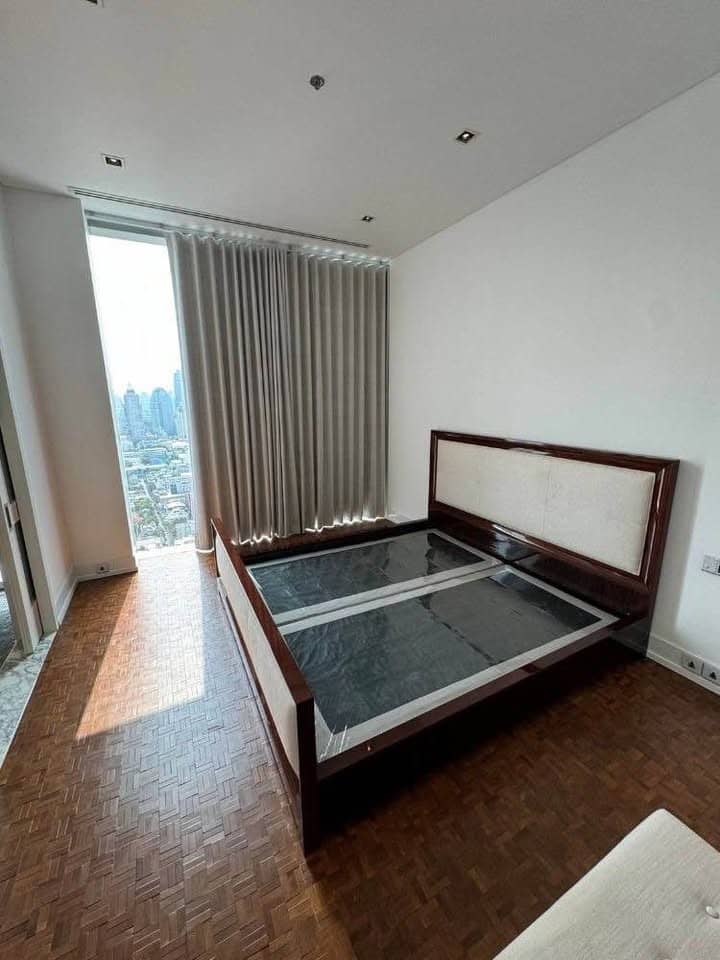 The Ritz-Carlton Residences Bangkok: bedroom