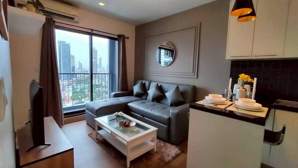 The Seed Mingle Sathorn–Suanplu, living room published on the PropertyScout card