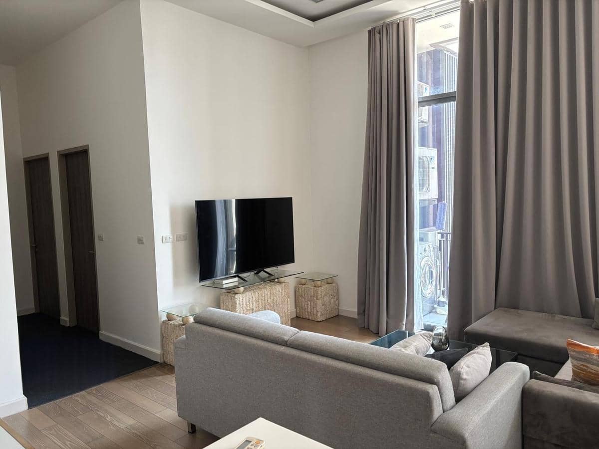 Trapezo Sukhumvit 16, living room published on the PropertyScout card