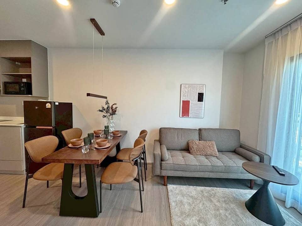 Aspire Sukhumvit-Rama 4, living room published on the PropertyScout card