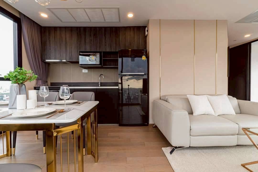 Ashton Chula Silom, living room published with the listing
