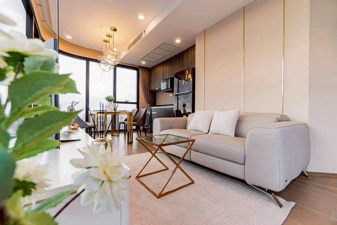 Ashton Chula Silom, living room published with the listing