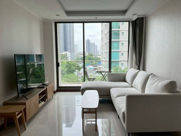 Supalai Oriental Sukhumvit 39, living room published on the PropertyScout card