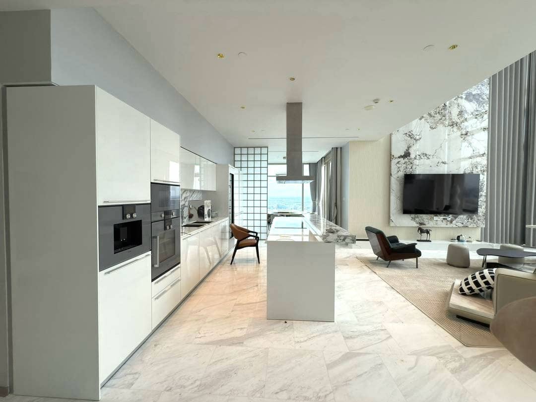 Four Seasons Private Residences Bangkok: unit, view 2