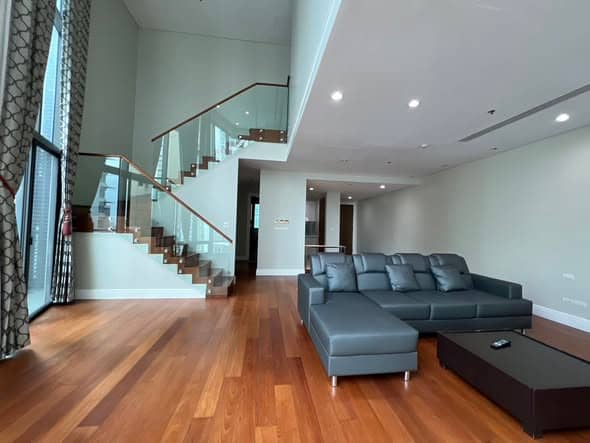 Bright Sukhumvit 24, living room published on the PropertyScout card