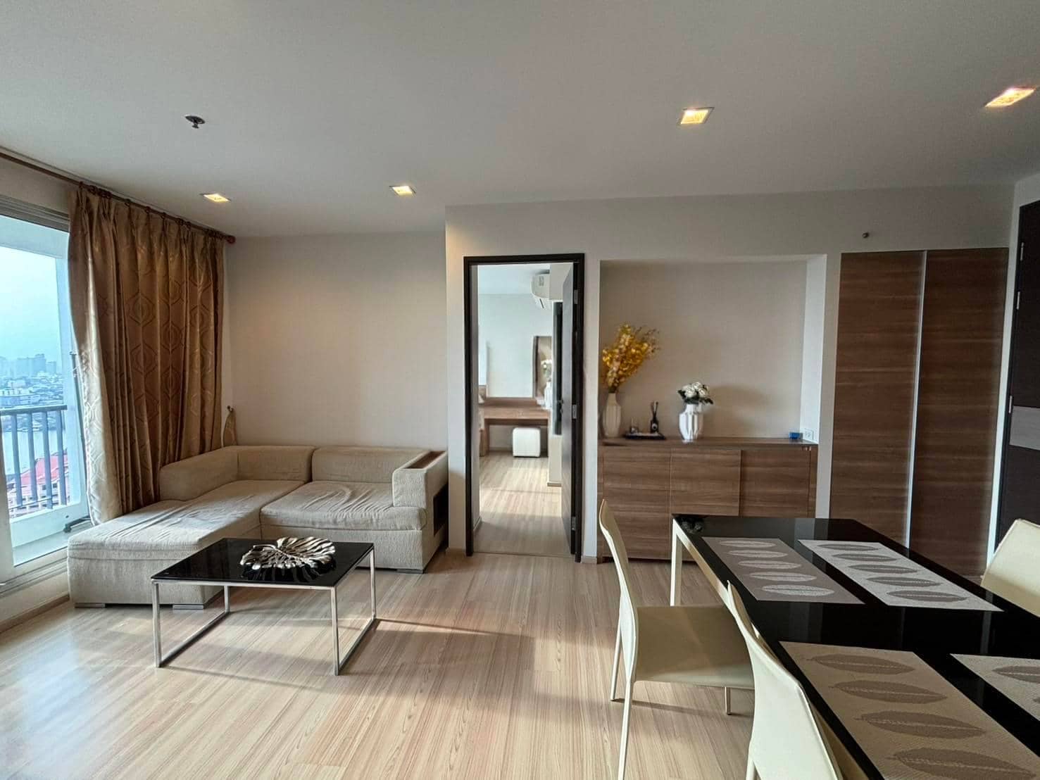 Rhythm Sathorn, living room published on the PropertyScout card