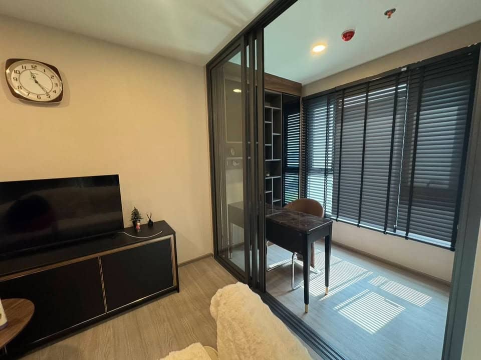 Aspire Sukhumvit-Rama 4, living room published on the PropertyScout card